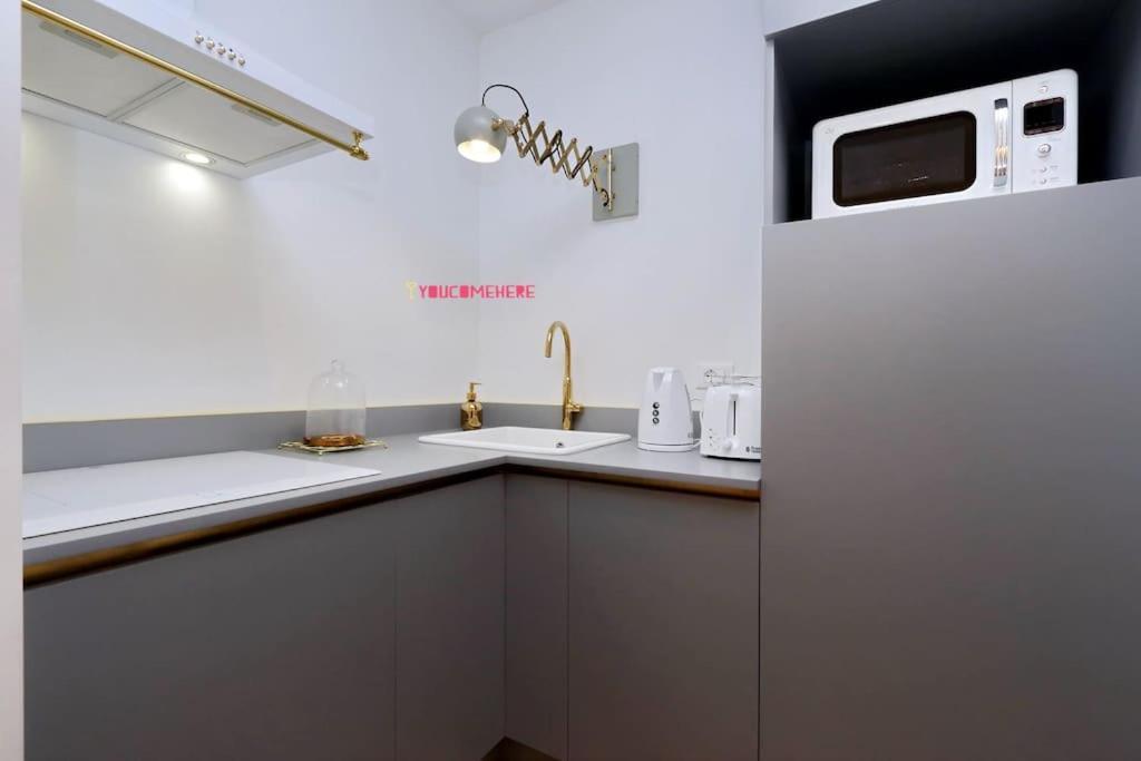 Ych-Renovated And Design Flat Close To The Center Rom Exterior foto